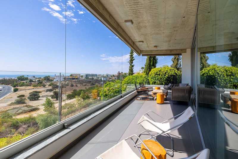 Вилла с 4 спальнями в Агиос Афанасиос, Кипр № 18256