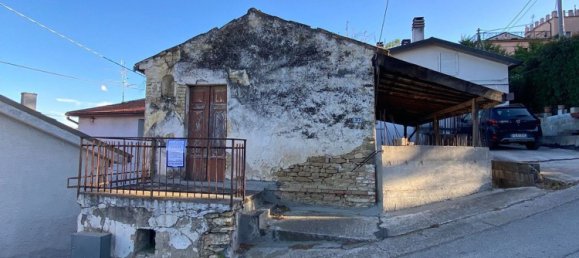 4 rooms House in San Giovanni Teatino, Italy No. 211604 2