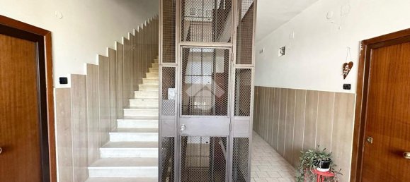 1 bedroom Apartment in Naples, Italy No. 54664 4