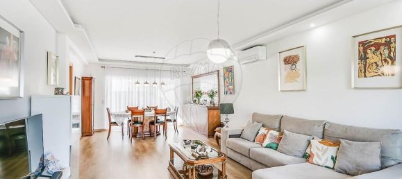 2 bedrooms Villa in Cascais, Portugal No. 54714 16