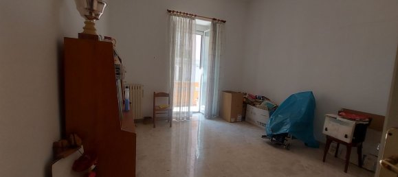 Квартира с 2 спальнями в Таранто, Италия № 379481 14