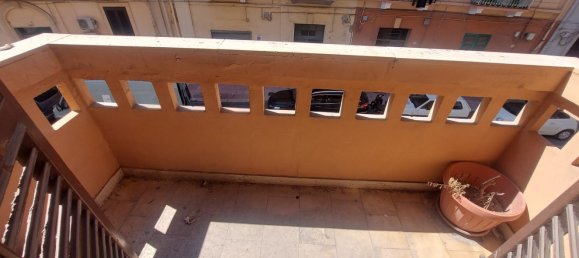 Квартира с 2 спальнями в Таранто, Италия № 379481 5