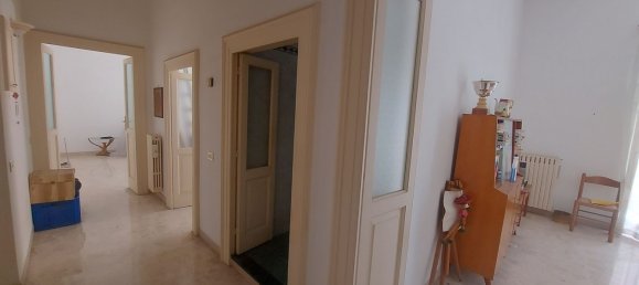 Квартира с 2 спальнями в Таранто, Италия № 379481 16