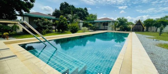 8 bedrooms Cafe / restaurant in Bang Lamung, Thailand No. 15642 8