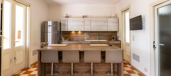 7 bedrooms Castles in Oria, Italy No. 64447 17