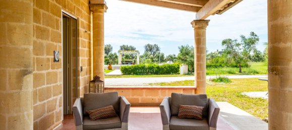 7 bedrooms Castles in Oria, Italy No. 64447 4