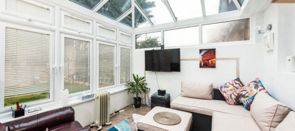 3 bedrooms House in Hayes, United Kingdom No. 5046 5