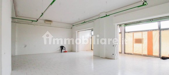 1 room Commercial property in Rovato, Italy No. 351960 4