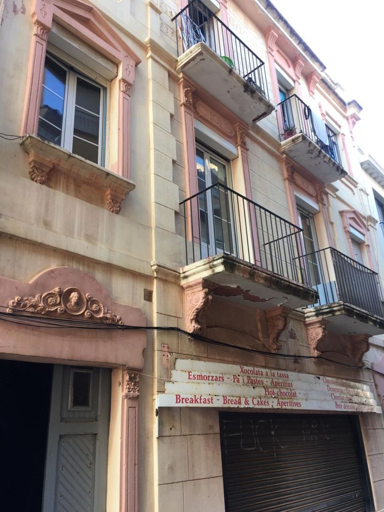 265m² Building in Lloret de Mar, Spain No. 250919