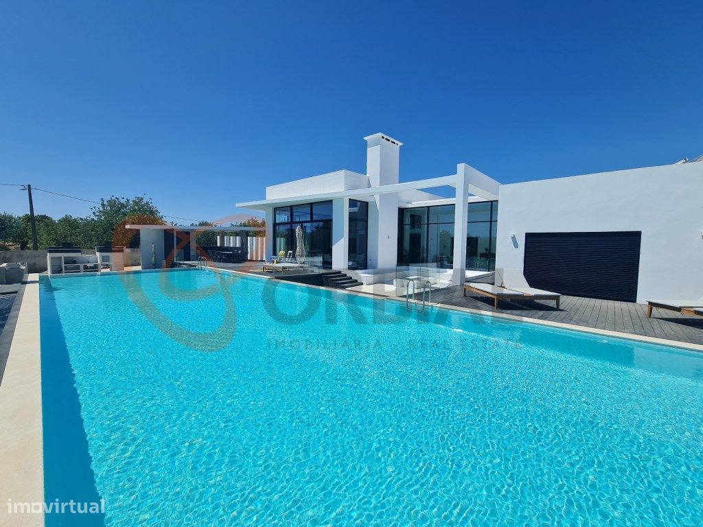 4 bedrooms House in Faro, Portugal No. 129066