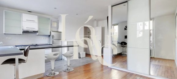 2 rooms Apartment in Paris, France No. 310384 5