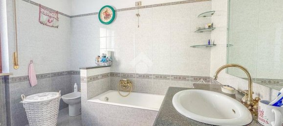 2 Schlafzimmer Wohnung in Chieti, Italy, Nr. 103369 15