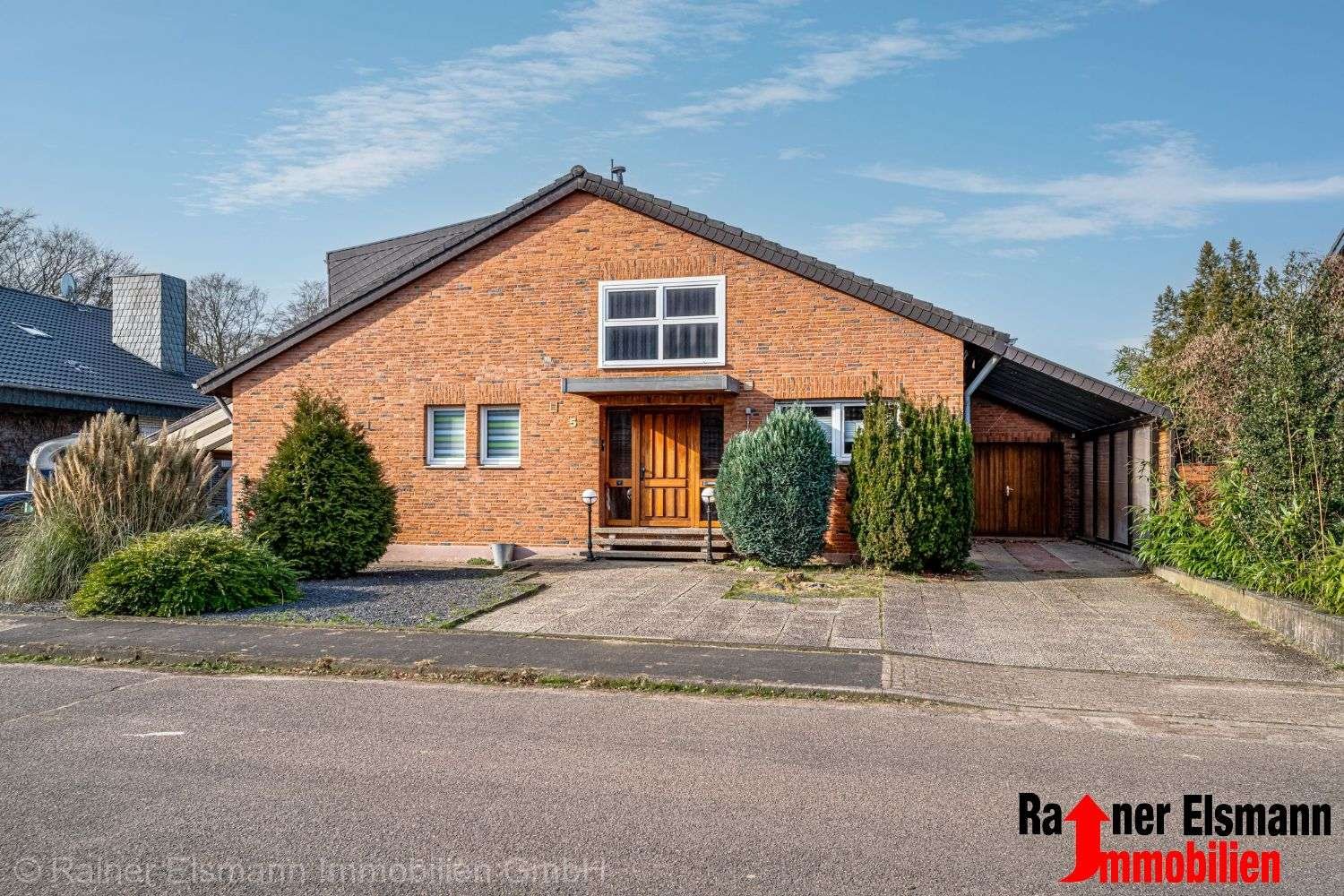 Casa de 3 dormitorios en Kleve, Germany No. 208477