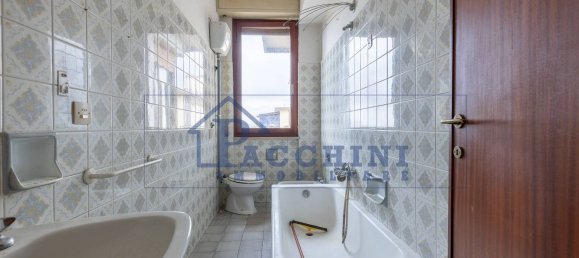 5 bedrooms Apartment in Pisa, Italy No. 336740 12