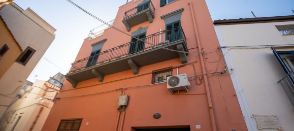 8 rooms House in Castellammare del Golfo, Italy No. 50423 3