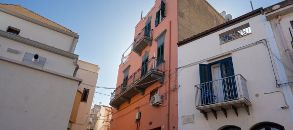 8 rooms House in Castellammare del Golfo, Italy No. 50423 2