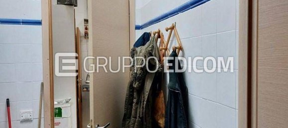 184m² Commercial property in Catanzaro, Italy No. 381769 6