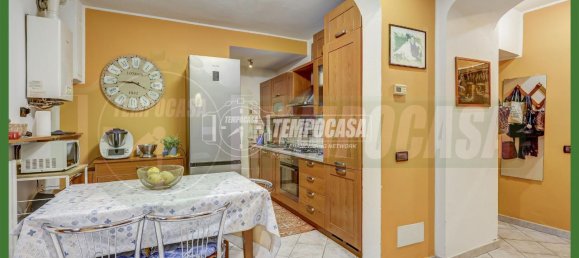 3-Zimmer Wohnung in Cocquio-Trevisago, Italy, Nr. 113859 2