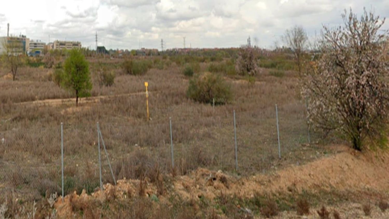 Земельный участок в Алькала-де-Энарес, Испания № 179402