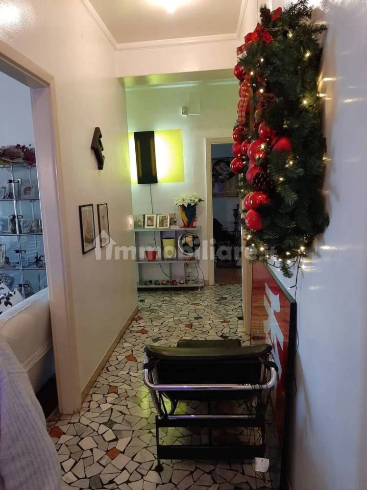 Apartamento de 5 dormitorios en Padua, Italy No. 375971