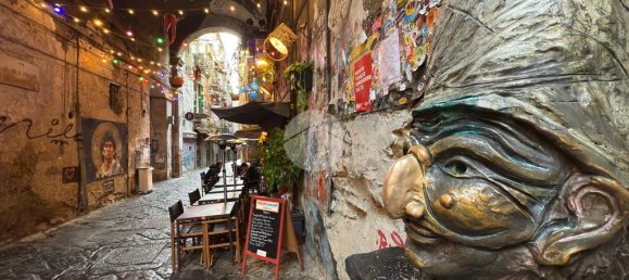 1 bedroom Apartment in Naples, Italy No. 320809 5