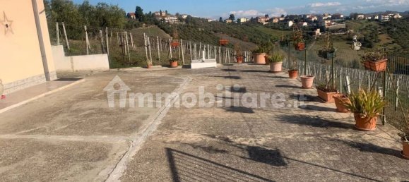 3 bedrooms Apartment in Chieti, Italy No. 214527 2