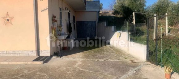 3 bedrooms Apartment in Chieti, Italy No. 214527 20