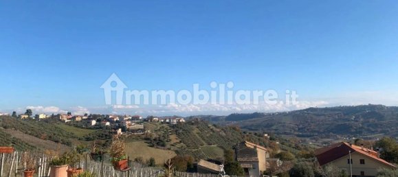 3 bedrooms Apartment in Chieti, Italy No. 214527 13
