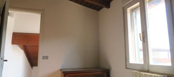 Квартира с 3 спальнями в Сан Бартоломео аль Маре, Италия № 144336 10