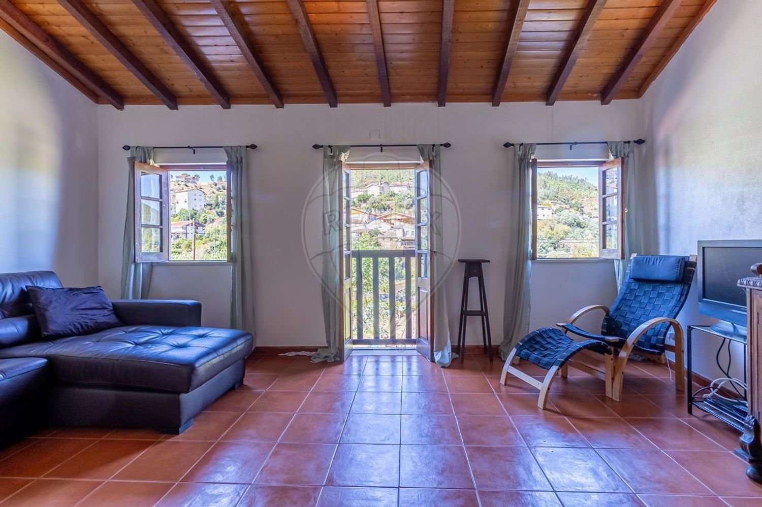 1 bedroom House in Miranda do Corvo, Portugal No. 30301