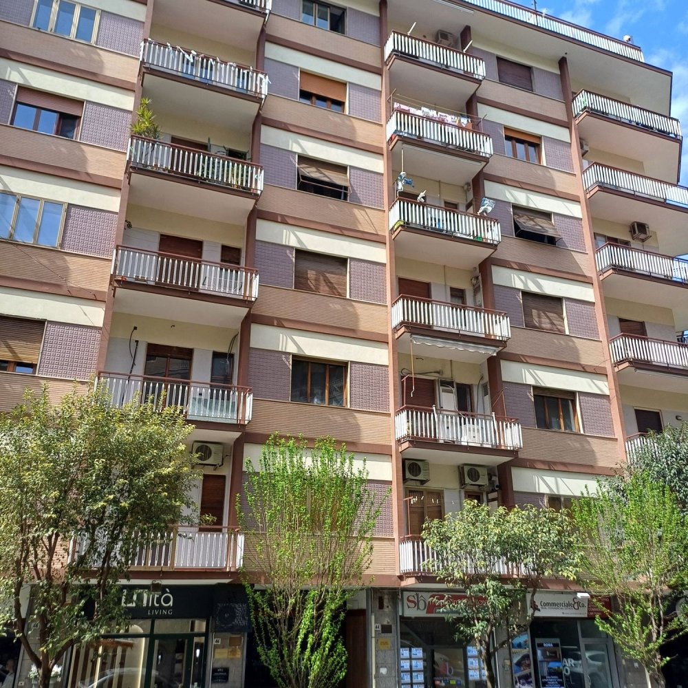 3 rooms Apartment in Salerno, Italy No. 180417