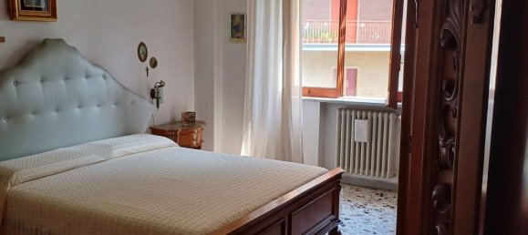 3 rooms Apartment in Salerno, Italy No. 180417 7