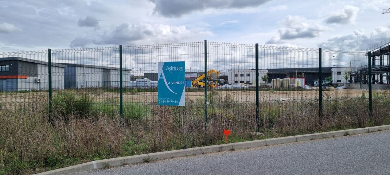 Terrain à Mennecy, France 3200m² No. 295001