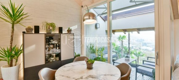 3-salle Appartement à Capiago Intimiano, Italy No. 15511 14