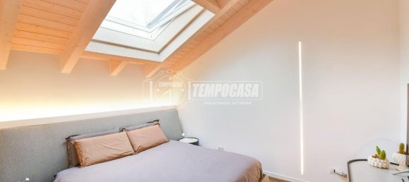 3-salle Appartement à Capiago Intimiano, Italy No. 15511 28