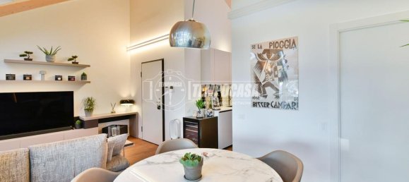 3-salle Appartement à Capiago Intimiano, Italy No. 15511 13