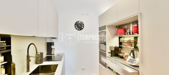 3-salle Appartement à Capiago Intimiano, Italy No. 15511 23