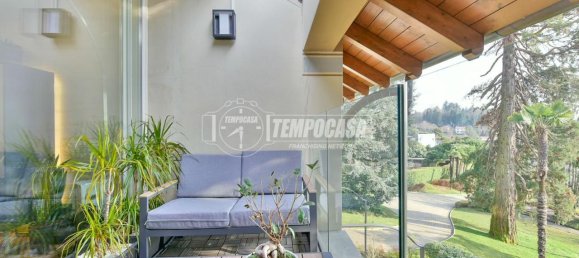 3-salle Appartement à Capiago Intimiano, Italy No. 15511 19
