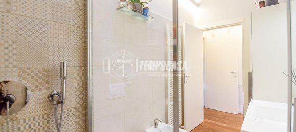 3-salle Appartement à Capiago Intimiano, Italy No. 15511 27