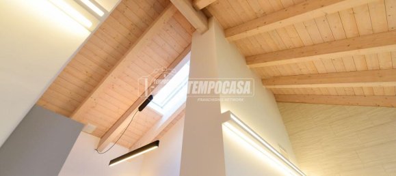 3-salle Appartement à Capiago Intimiano, Italy No. 15511 17