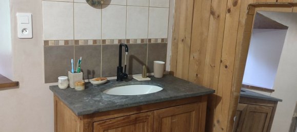 4 bedrooms House in Puy-de-Dome, France No. 355841 8