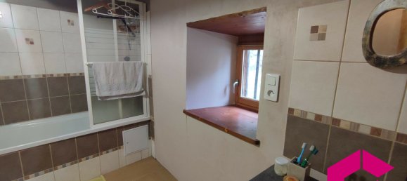 4 bedrooms House in Puy-de-Dome, France No. 355841 9