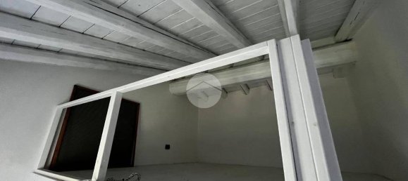 Квартира с 2 спальнями в Каприано дель Колле, Италия № 261661 12