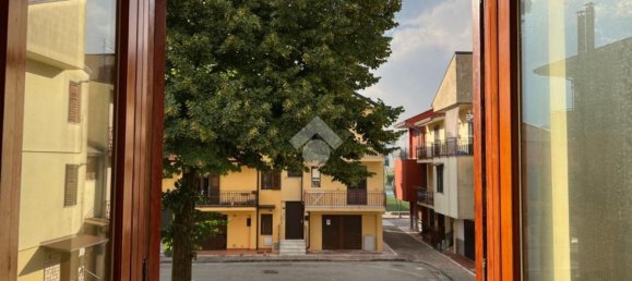 3-salle Appartement à San Michele di Serino, Italy No. 29761 17