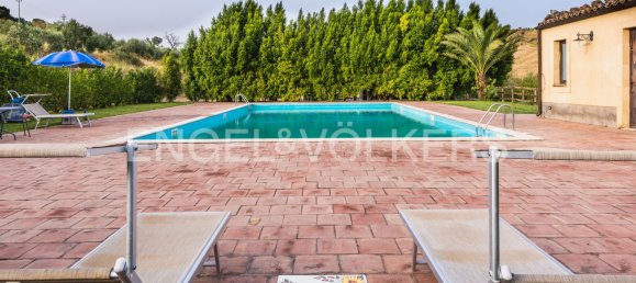 12 غرف نوم منزل في Caltagirone, Italy رقم 127777 27