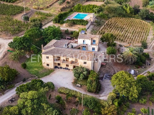 12 غرف نوم منزل في Caltagirone, Italy رقم 127777