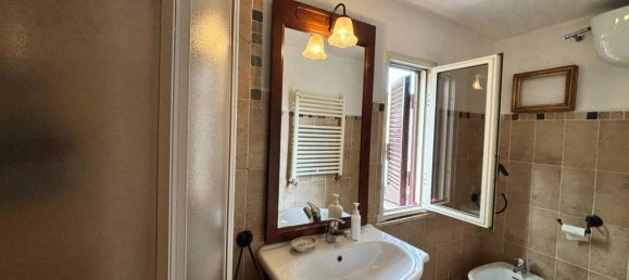 3 rooms Apartment in Ronciglione, Italy No. 155646 12