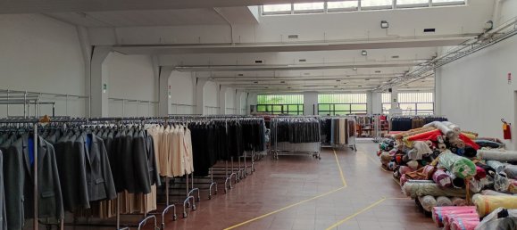 3600m² Warehouse in Turin, Italy No. 352573 6