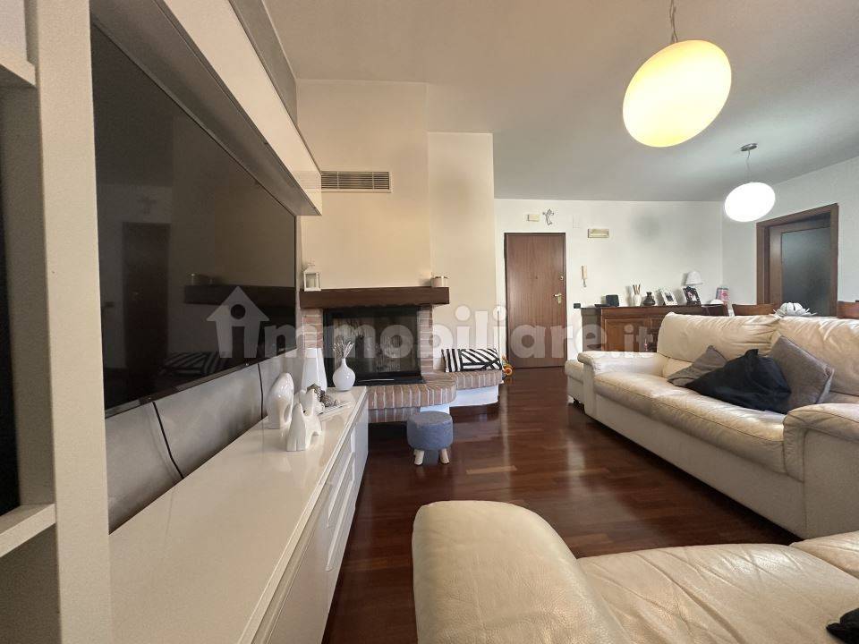 4 غرف نوم منزل ذو طابقين في Alba Adriatica, Italy رقم 343934