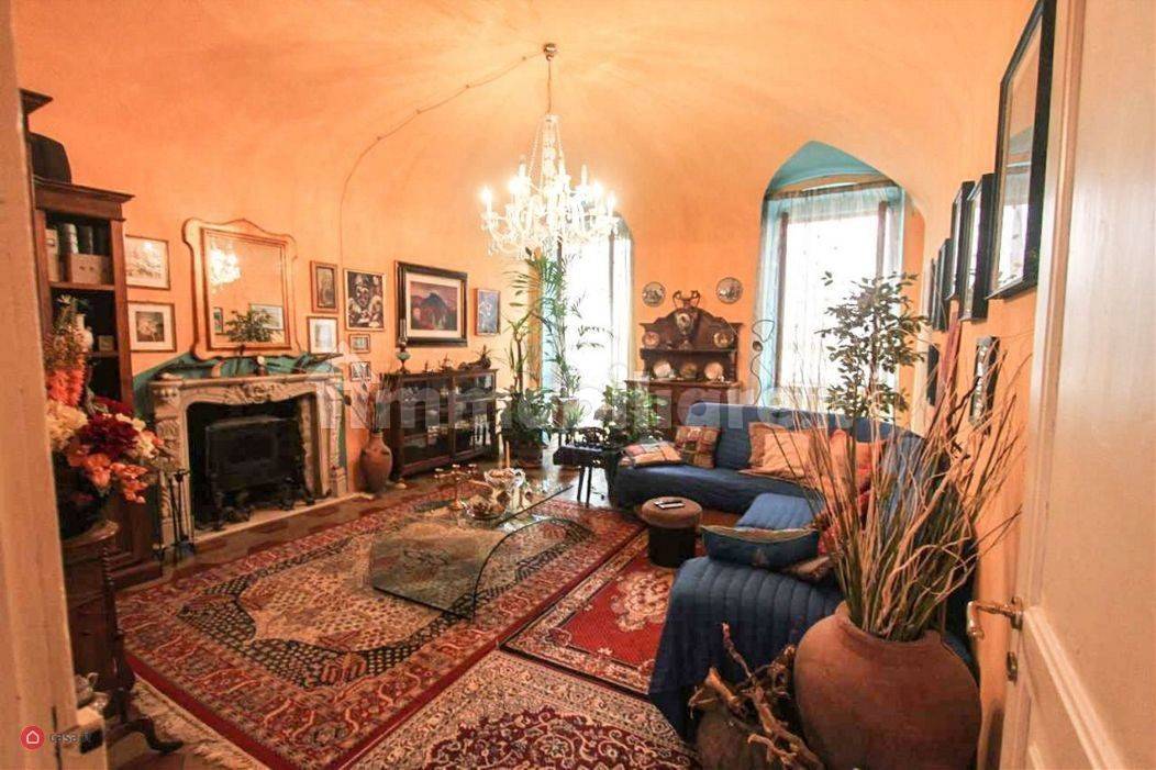 5 rooms Apartment in Sarzana, Italy No. 356236